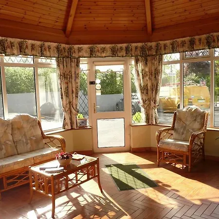 Ξενοδοχείο Ryehill 3*